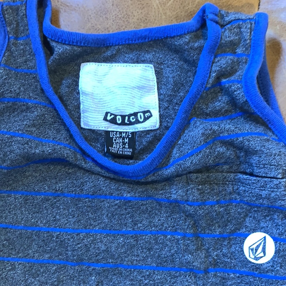 Volcom Tank - Picture 2 of 3